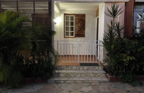 L'Houezel Apartment | 2 Bedroom Hummingbird Apartment