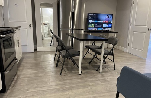 Daly City House | 2-bedroom lower unit Border from San Francisco