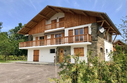 Les Carroz-d'Araches Apartment | 2 Bedroom Luxury Apartment, Les Carroz D'Araches, Wifi, Sauna, Parking & Garage