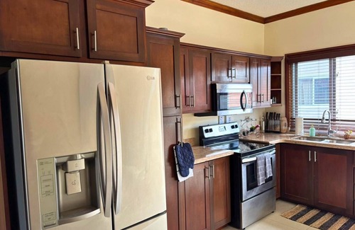 Beverly Hills Apartment | 2-Bedroom Luxury Apartment with AC, Pool, Fitness Room in Charming Kingston 6