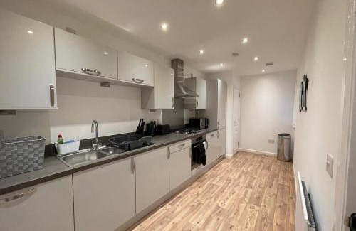 Bishopton Apartment | 2 bedroom luxury flat in quiet village of Bishopton