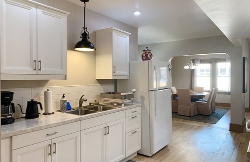 Munising Apartment | 2-Bedroom Luxury Loft in the Heart of Downtown Munising