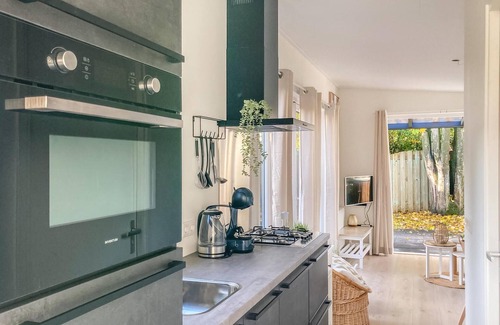 Heinkenszand House | 2 bedroom nice home in Heinkenszand