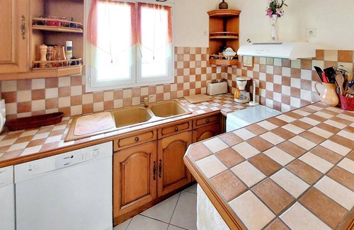 Bagnault House | 2 bedroom nice home in Souvigne