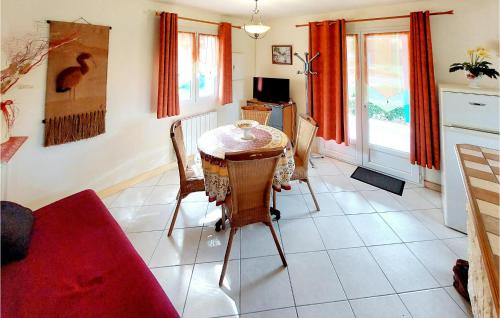 Bagnault House | 2 Bedroom Nice Home In Souvigne