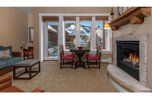 Highlands Townhomes House | 2 bedroom penthouse at Hyatt mountain lodge ski