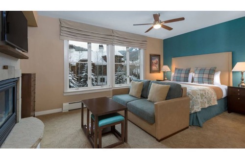 Highlands Townhomes House | 2 bedroom penthouse at Hyatt mountain lodge ski