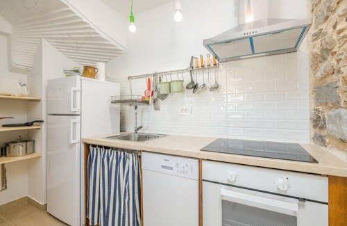 Brzac House | 2 bedroom pet friendly home in Brzac