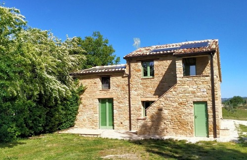 Apiro House | 2 Bedroom Private vacation home in Marche