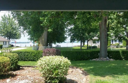Harwich House | 2 Bedroom Property with Views of RONDEAU BAY