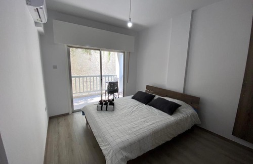 Agios Tychon Apartment | 2 Bedroom self contained apartment opposite the Mediterranean Hotel