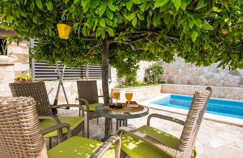 Kula Norinska House | 2 bedroom stunning home in Desne