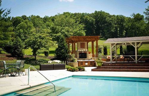 Paoli House | 2 Bedroom Suite at French Country Estate w/Pool