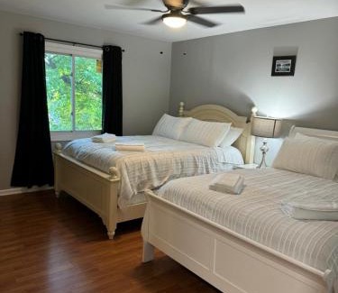 Charlotte House | 2 Bedroom Townhouse
