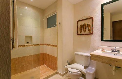 Gonzalo Guerrero House | 2 bedroom- Tropical Oasis in the Heart of Playa del Carmen - At Gaviotas