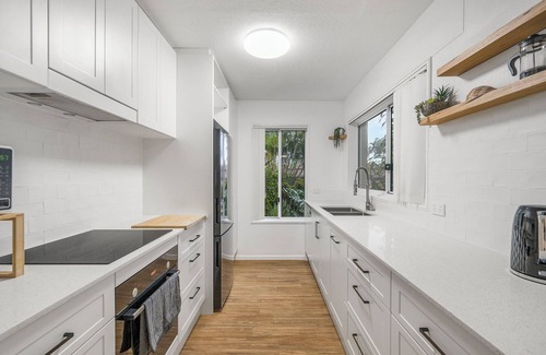 Port Macquarie Apartment | 2 Bedroom unit in security complex with Pool