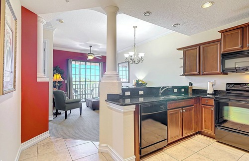 Carrollwood Condo | 2 bedroom upscale condo at private golf course and country club location!