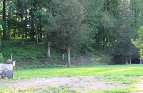 Reelsville House | 2-bedroom vacation home minutes away from Greencastle and Depauw campus