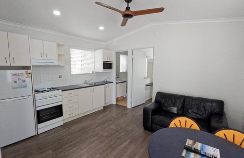 Alexandra Headland Cabin | 2 Bedroom Villa 4 Berth - 2 Bedroom Villa 4 Berth
