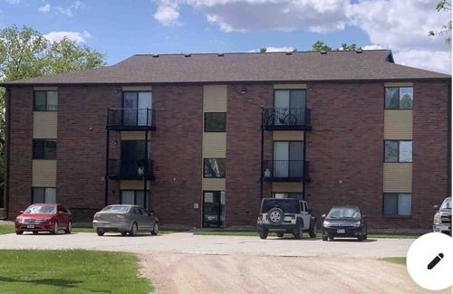 Malcolm Apartment | 2 Bedroom whole apartment close to Lincoln unit 7.nClose to Branched Oak Lake.