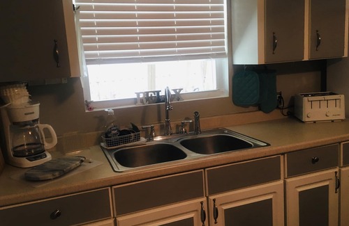 Mid Island Apartment | 2 Bedrooms- 2 Bicycles- 2 Minute WALK to the Beach- 2 miles from Times Square!