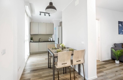 NoLo Apartment | 2 Bedrooms Apt with Terrace - NoLo area Via Varanini