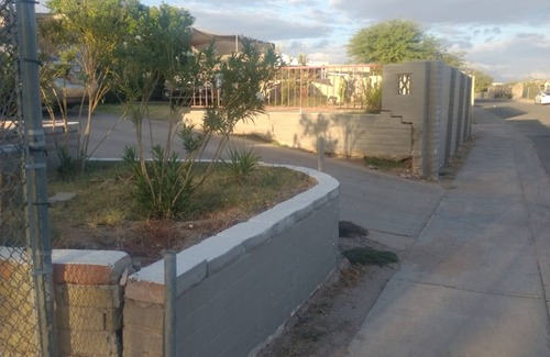Tucson House | 2 bedrooms. Close to airport and Mall , Park. Bus stop