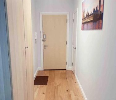 Sutton Central Apartment | 2 bedrooms flat @ London Sutton Station Zone 5