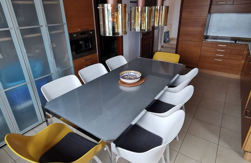 Bordighera House | 2 bedrooms, living room, kitchen in high quality. Villa with pool + sea and mountain views!