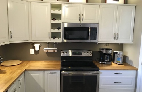 Cherokee Triangle House | ☼ 2 Bedrooms New/Elegant/Calm in HIP Highlands ► Walkable