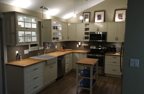 Cherokee Triangle House | ☼ 2 Bedrooms New/Elegant/Calm in HIP Highlands ► Walkable