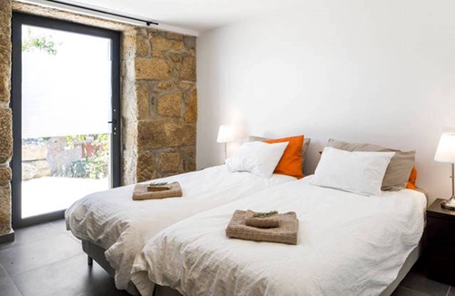 Tondela Other | 2 bedrooms, renovated spacious old farmhouse. 2 living rooms. Mountainviews.