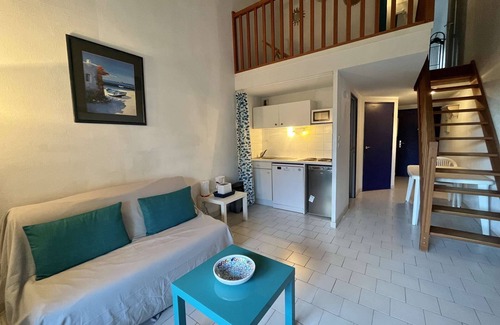 Tamaris Apartment | 2 bedrooms, swimming pool, washing machine, dishwasher, car park, balcony, private car park