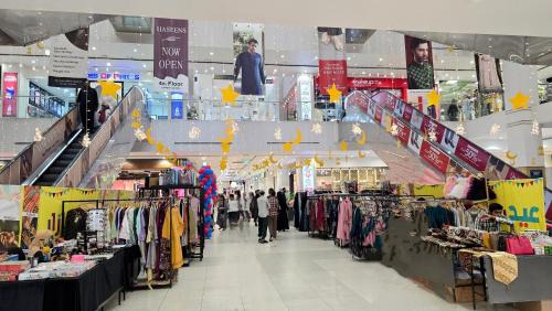 Faisalabad Apartment | 2 BHK Apartment in Lyallpur Galleria Mall, 2 Bedroom with Living Room, Basement Parking, 24x7 Security