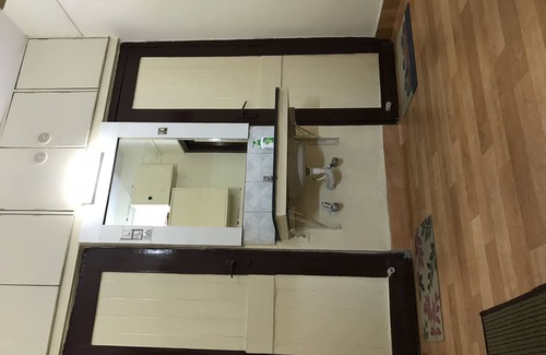 Narveer Tanaji Wadi Apartment | 2 BHK, Two Private AC Rooms in an Apartment in Central Pune