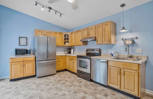 Prince Frederick House | 2 blocks from Bay! Private beach! Boat launch! Kayak! Hike! Fossil Hunt!