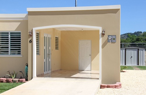 Stella House | 2 BLOCKS TO BEACH! 2 MILES TO DOWNTOWN! BRAND NEW HOME CLOSE TO EVERYTHING!