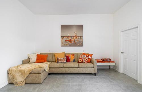 Centro Playas House | 2 Br/1 Ba home, Sleeps 10, 1 min walk to Rosarito Beach