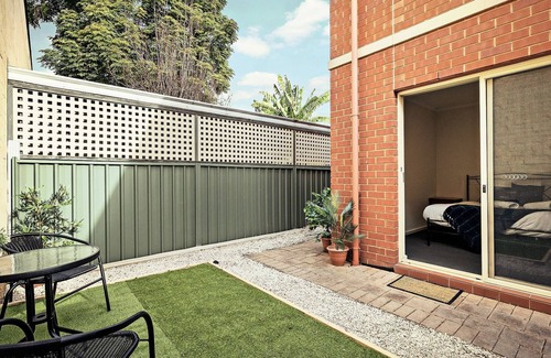 North Adelaide Apartment | 2 BR Apartment in Melbourne Street - North Adelaide