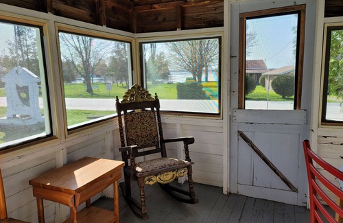Lindsay Cottage | 2 BR Cabin Sandy Beach, Kayak/Canoe/Paddles, Firepits @ Sturgeon Lake #3