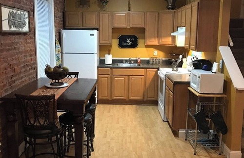 Scranton Apartment | 2 BR Executive w/Iconic Views in Historic Scranton