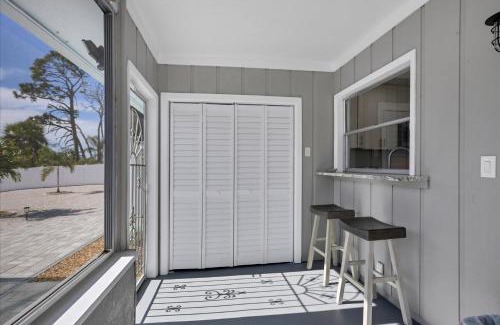 Grove City Apartment | 2 BR,Heated POOL, 1 Mile direct gulf access, GREAT Location, Dockage