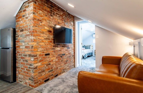 Oxon Hill Apartment | 2-BR Hideaway ✫ Ntnl Harbor ✫ MGM Casino ✫ Outlets