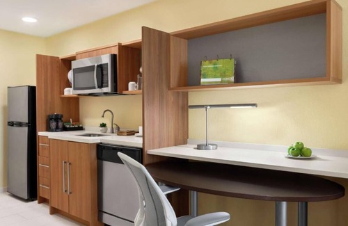 Pooler Hotel | 2 Comfortable Units! Short Drive to Savannah Beach and Ships of the Sea Museum