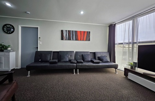 Manukau City Apartment | 2 Double bed Apartment Manukau
