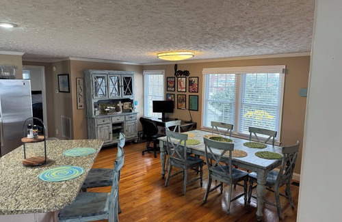 Gilbert House | 2 Family Lakefront Home on Big Water in Gilbert - Families & Pets Welcome