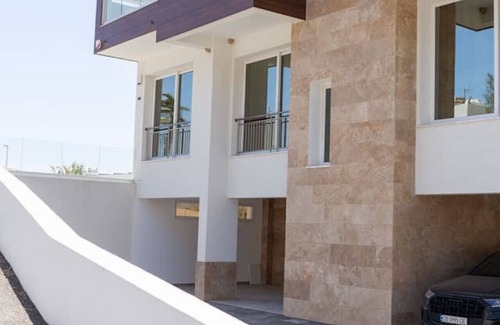Kissonerga House | 2-floor modern townhouse with a private swimming pool in Chloraka!