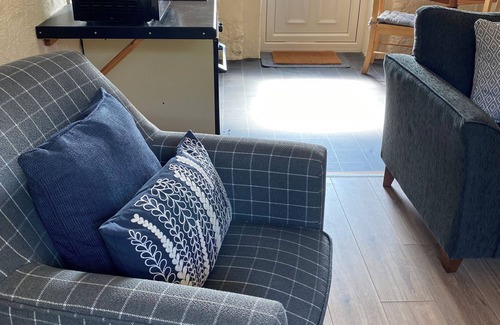 Bodorgan Cottage | 2 Glantraeth Farm Cottage