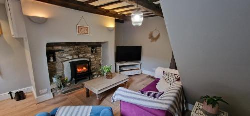 Sleaford House | 2 Guests - Pet Friendly Stone Cottage in Sleaford