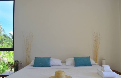 Miramar House | 2 King Bedrooms Beachfront Bliss / Casa Chaká